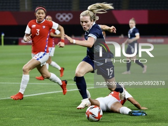 (15) Lauren Hemp of Team Great Britain is challenged by (6) OPAZO Nayadet of Team Chile during the Women's First Round Group E match between...