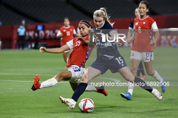 (15) Lauren Hemp of Team Great Britain is challenged by (15) ZAMORA Daniela of Team Chile during the Women's First Round Group E match betwe...