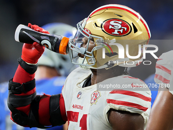 San Francisco 49ers linebacker Azeez Al-Shaair (51) drinks during a timeout during an NFL football game between the Detroit Lions and the Sa...