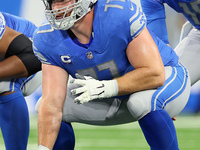 Detroit Lions offensive guard Frank Ragnow (77) lines up before a play during an NFL football game between the Detroit Lions and the San Fra...