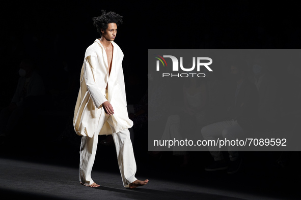A model walks the runway at the Otrura fashion show during Mercedes Benz Fashion Week Madrid September 2021 at IFEMA  on September 18, 2021...
