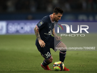 Lionel Messi of PSG in action during the Ligue 1 Uber Eats match between Paris Saint Germain and Lyon at Parc des Princes on September 19, 2...