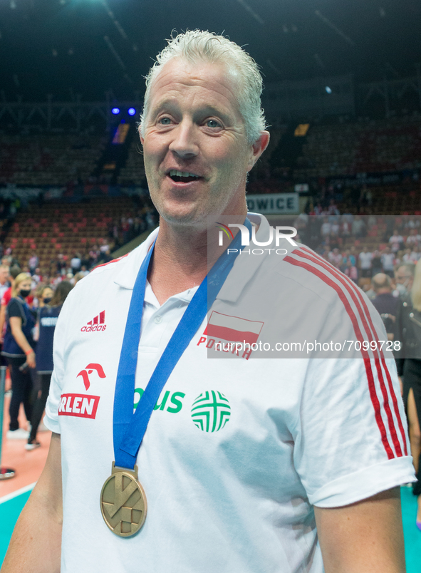 Trener Vital Heynen during the Medal ceremony for the CEV Eurovolley 2021, in Katowice, Poland, on September 19, 2021. 