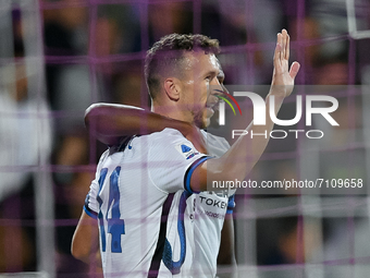 Ivan Perisic of FC Internazionale celebrates after scoring third goal during the Serie A match between ACF Fiorentina and FC Internazionale...