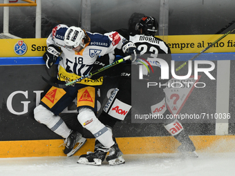 Dominik Schlumpf EV Zug GIOVANNI MORINI Lugano Hockey  HC Lugano Vs. EV Zug National League season 2021/2022 on 21 September 2021 in Corner...