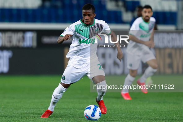 Hamed Traore (U.S. Sassuolo) in action during the Italian football Serie A match Atalanta BC vs US Sassuolo on September 21, 2021 at the Gew...