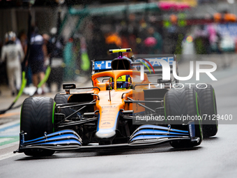 NORRIS Lando (gbr), McLaren MCL35M, action during the Formula 1 VTB Russian Grand Prix 2021, 15th round of the 2021 FIA Formula One World Ch...