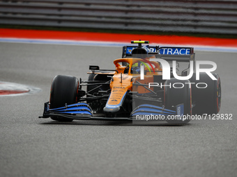 04 NORRIS Lando (gbr), McLaren MCL35M, action during the Formula 1 VTB Russian Grand Prix 2021, 15th round of the 2021 FIA Formula One World...