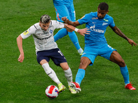 Wilmar Barrios (R) of Zenit and Anton Zinkovskiy of Krylia Sovetov vie for the ball during the Russian Premier League match between FC Zenit...