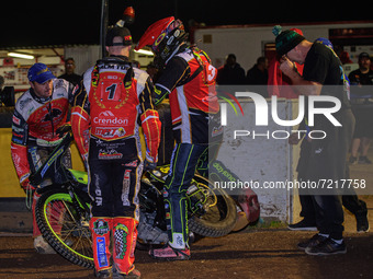 
Craig Cook has to borrow a bike as his own had packed up after a false start during the SGB Premiership Grand Final 2nd leg between Peterbo...