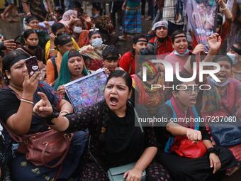 Students, teachers and Hindu organizations blocked shahbagh square as they protest against vandalism of temples and mandaps during Durga Puj...
