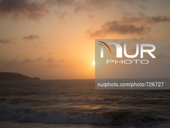 Florianópolis/SC - 08/10/2015 - Sunshine at Morro das Pedras beach. (
