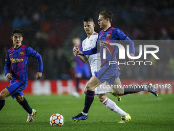 21 Frenkie de Jong of FC Barcelona during the Group E - UEFA Champions League match between FC Barcelona and Benfica at Camp Nou Stadium on...
