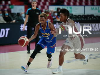 Bintou Dieme-Marizy (BLMA Montpellier) and Yvonne Anderson (Umana Reyer Venezia) during the Basketball Euroleague Women Championship Umana R...