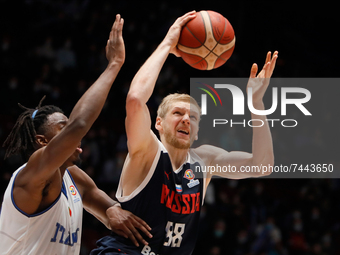 Viacheslav Zaitsev (R) of Russia and Nicola Akele of Italy in action during the FIBA Basketball World Cup 2023 Qualifying Tournament match b...