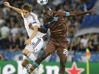 Denys Garmash (L) of Dynamo in action against Danilo (R) of  Porto during the UEFA Champions League Group G soccer match  between Dynamo Kyi...