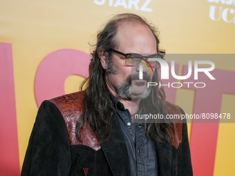 NEW YORK, NEW YORK - APRIL 18: Chris Bauer attends the 