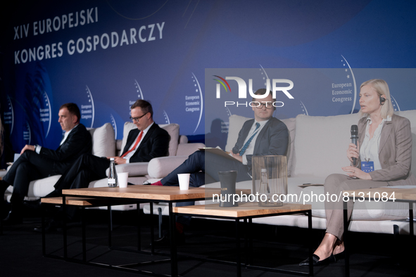 Cristina Savescu (Senior Economist for Poland and EU countries, The World Bank) and Tomasz Jurkanis (Partner, McKinsey & Company) during the...