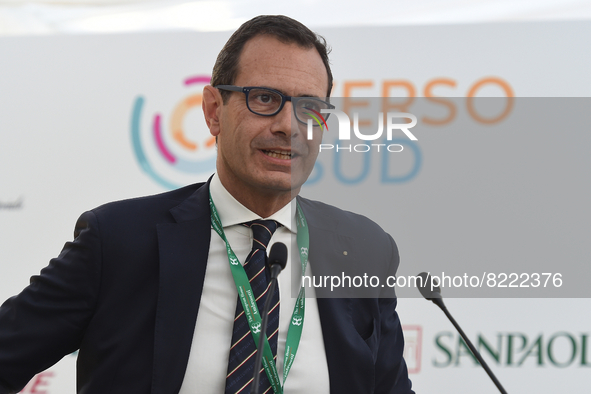 Massimo Deandreis Director General, SRM – Intesa Sanpaolo; “Verso Sud” Advisory Board Spokesperson at the 1st edition of ”Verso Sud” organiz...