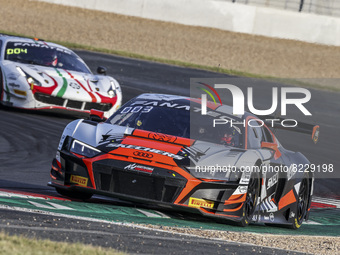 32 Weerts Charles (bel), Vanthoor Dries (bel), Team WRT, Audi R8 LMS evo II GT3, action during the 2nd round of the 2022 GT World Challenge...
