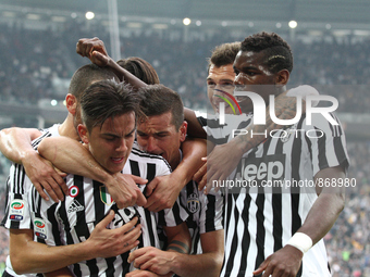 Juventus forward Paulo Dybala (21) celebrates with his teammates after scoring his goal during the Serie A football match n.9 JUVENTUS - ATA...