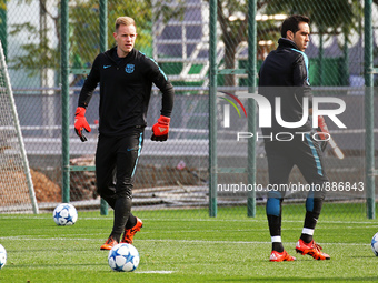 BARCELONA -november 03- SPAIN:   Andre Ter Stegen and Claudio Bravo during the training before the Champions League match against Bate Boris...
