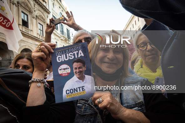  Supporters of the Five Star Movement (M5S) attend the closing rally before the general elections at Piazza Santi Apostoli, in Rome, Italy,...
