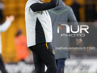Wolvess manager Steve Davis applauds the fans after the Carabao Cup match between Wolverhampton Wanderers and Leeds United at Molineux, Wolv...
