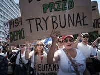 Pro-democratic march in Warsaw gathered up to 500k participants (according to organisers), led by Donald Tusk, former Prime Minister of Pola...