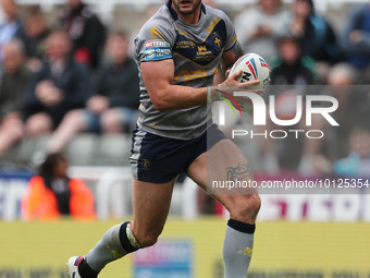 Jay Pitts of Wakefield Trinity in action during the BetFred Super League match between Hull Football Club and Warrington Wolves at St. James...