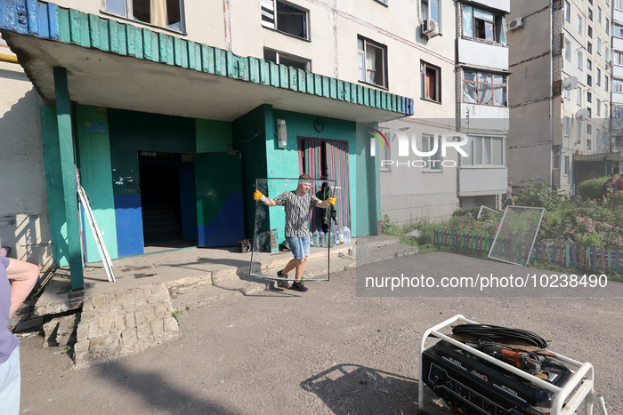 Russian Troops Shell Pervomaisk In Kharkiv Region