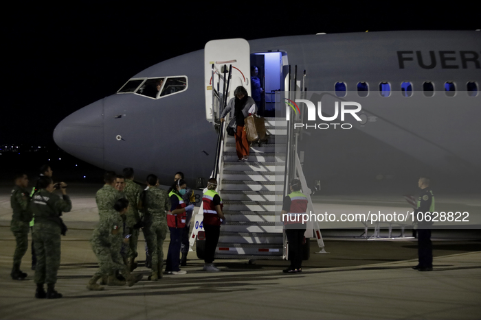 Arrival Of Mexican And Jewish Evacuees From Israel To State Of Mexico