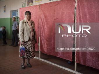 Citizens of Slavyansk vote in the referendum on independence from Ukraine organized by the People's Republic of Donetsk on May 11th, 2014. (