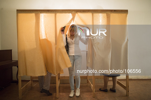 Citizens of Slavyansk vote in the referendum on independence from Ukraine organized by the People's Republic of Donetsk on May 11th, 2014. 