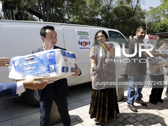 October 28, 2023, Mexico City, Mexico: The Chinese ambassador to Mexico, Zhang Run, donates food for those affected by Hurricane Otis in Aca...