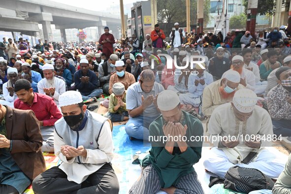 Muslim Devotees Take Part In Akheri Munajat, Or Final Prayers Of Second Phase, At The Biswa Ijtema Or World Muslim Congregation, At Tongi, N...
