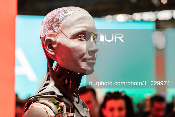 Artificial intelligence is taking center stage at the Mobile World Congress 2024, featuring mobile phones with AI functionalities, virtual r...