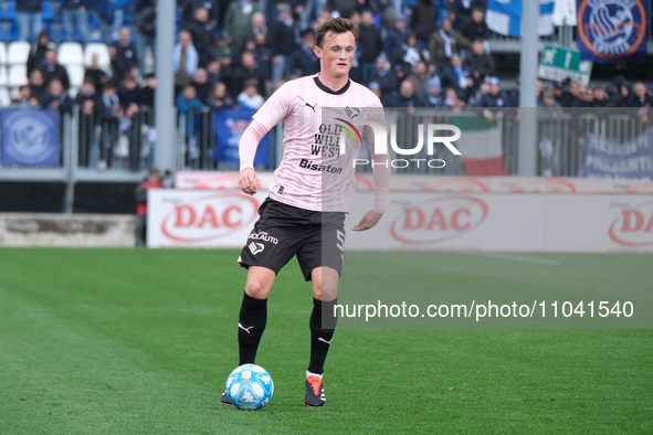 Liam Henderson of Palermo FC is carrying the ball during the Italian Serie B soccer championship match between Brescia Calcio and Palermo FC...