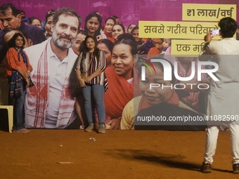 People are clicking mobile pictures at the Bharat Jodo Nyay Yatra gathering ahead of the Indian Lok Sabha Election in Mumbai, India, on Marc...