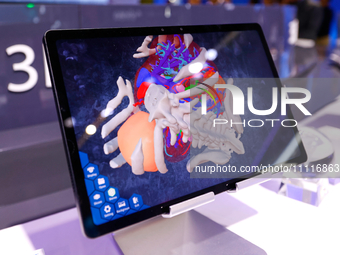 The Nubia Pad 3D, a tablet developed by the Chinese manufacturer Nubia, a former ZTE subsidiary, and equipped with 3D technology, is being s...