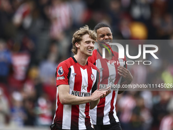 Zanka is celebrating with his teammates Brentford's victory at full time during the Premier League match between Brentford and Sheffield Uni...