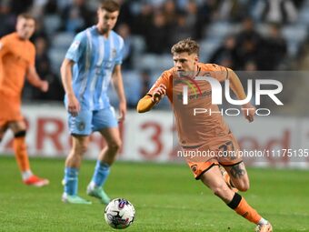 Regan Slater (27, Hull City) is going forward during the Sky Bet Championship match between Coventry City and Hull City at the Coventry Buil...