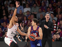 Nicolas Laprovittola and Nigel Williams-Goss are playing in the match between FC Barcelona and Olympiacos Piraeus for Game 1 of the Play-off...