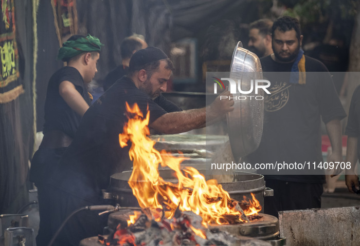 Iran-Commemorating Holy Month Of Muharram