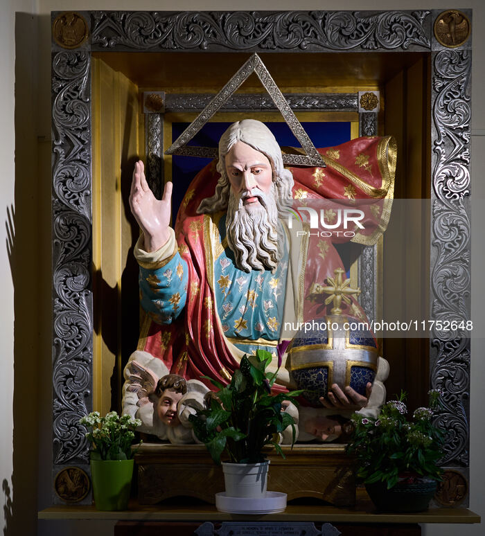 Detailed Statue Of God The Father In An Italian Church