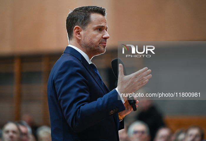 Rafal Trzaskowski's Krakow Campaign Before Civic Coalition Primary