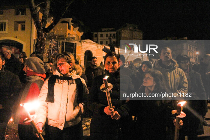 L'Aquila: 6 Aprile 2013, fiaccolata commemorativa