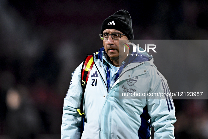 PSV Eindhoven v Arsenal FC - UEFA Champions League 2024/25 Round of 16 First Leg