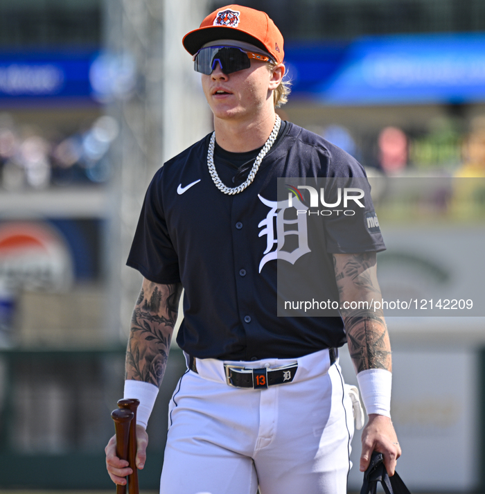  Spring Training: Pirates Pittsburgh  Vs Detroit Tigers 