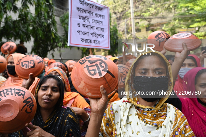 Garments Workers Hunger March With Utensils In Hand In Dhaka.